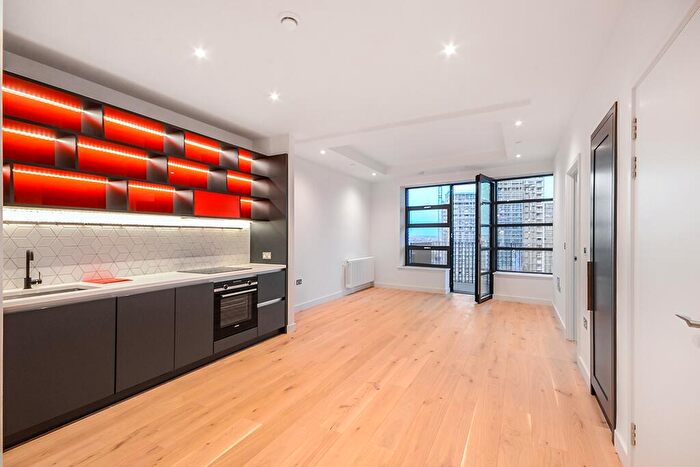 1 Bedroom Flat To Rent In London City Island London, E14