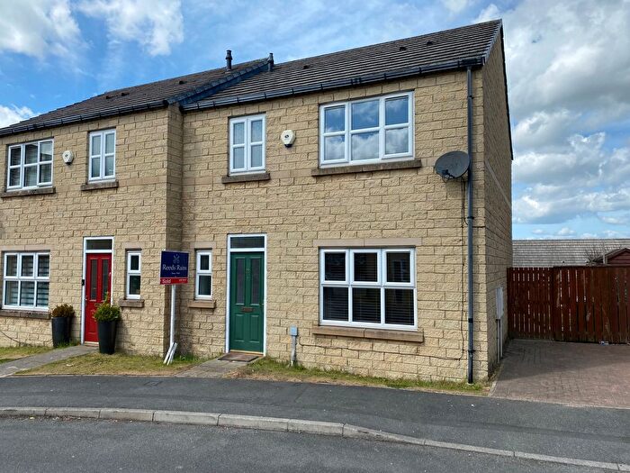 3 Bedroom End Of Terrace House To Rent In Aynsley Mews, Consett, Durham, DH8