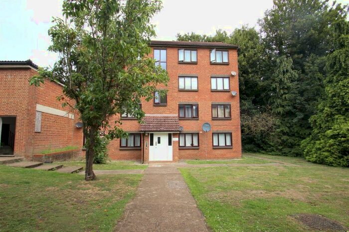 1 Bedroom Flat To Rent In Lesley Place, Maidstone, ME16