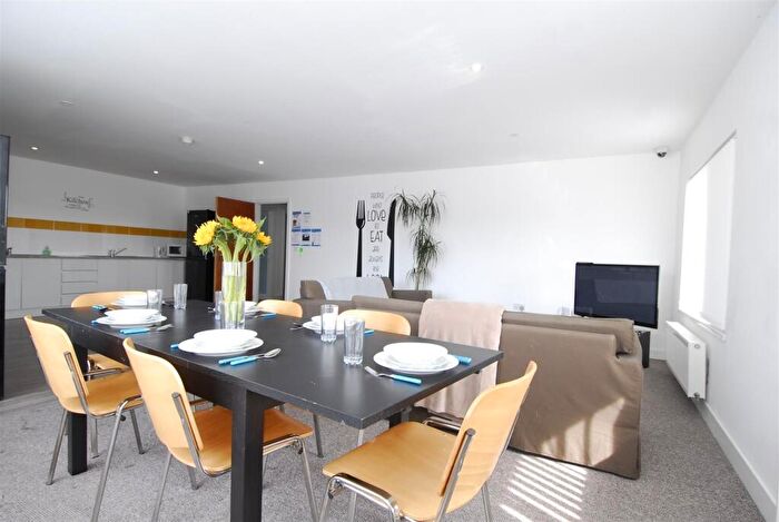 8 Bedroom Apartment To Rent In Kinterbury Street, Plymouth, PL1