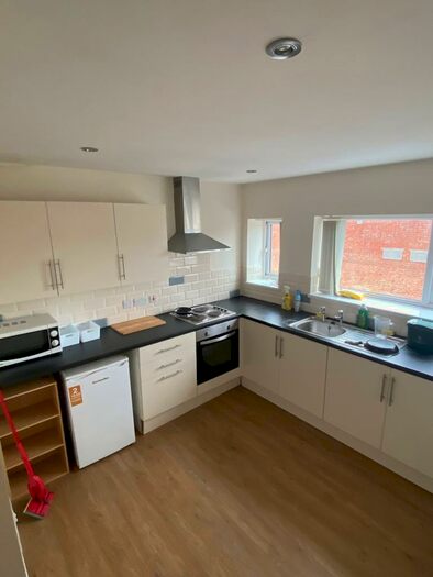 1 Bedroom Flat To Rent In The Kingsway, City Centre, Swansea, SA1