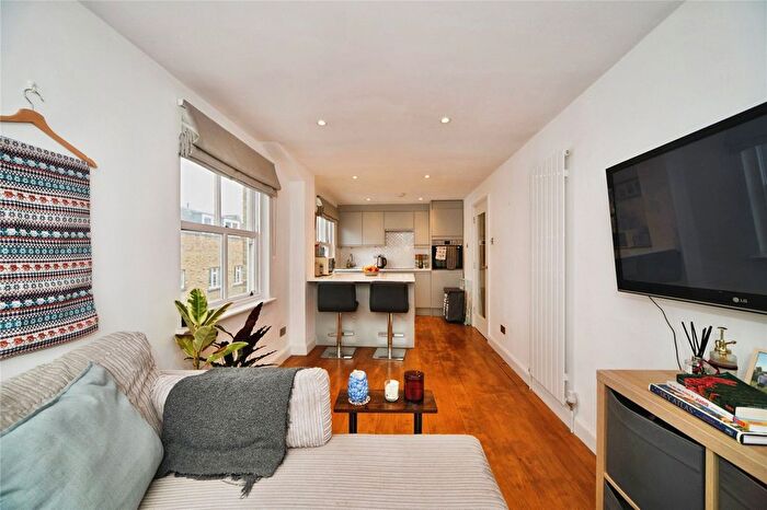 1 Bedroom Flat For Sale In Temple Street, Hackney, London, E2
