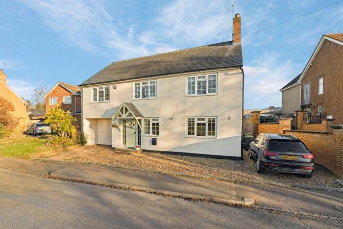 5 Bedroom Detached House For Sale In Silsoe Road, Maulden, MK45