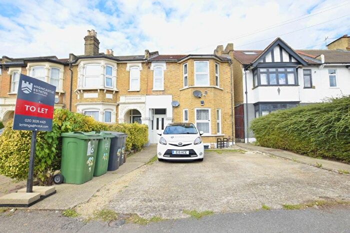 2 Bedroom Flat To Rent In Fillebrook Road, Leytonstone, E11