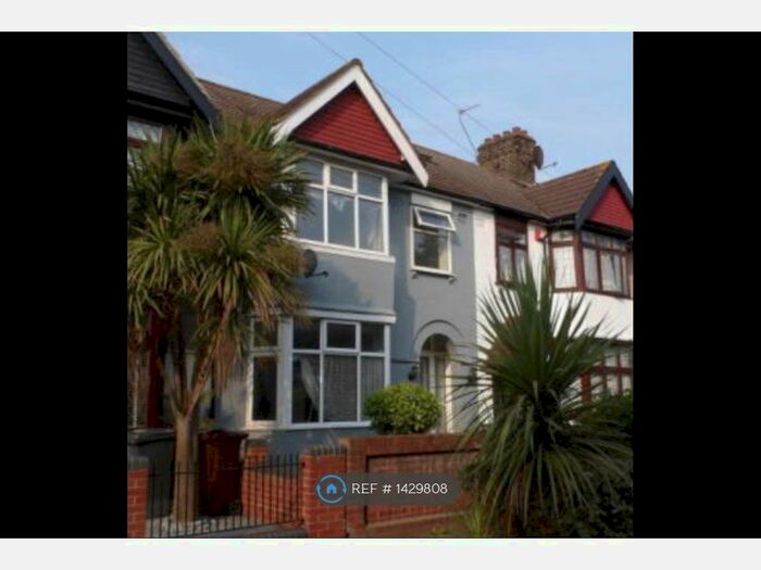 4 Bedroom Terraced House To Rent In Netherfield Garden, London, IG11