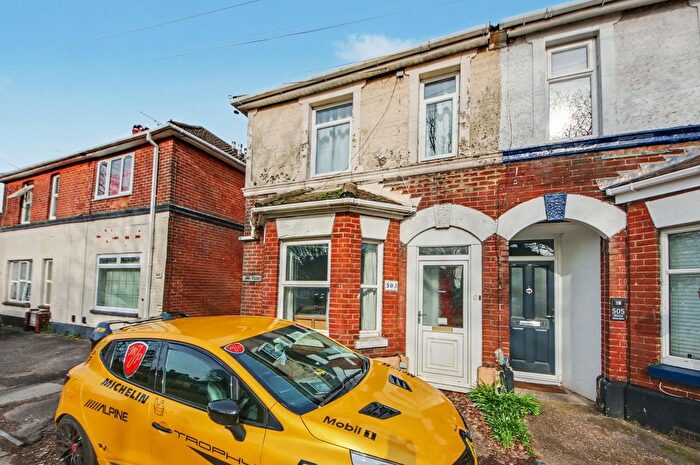 2 Bedroom Flat For Sale In Bitterne Road East, Bitterne, SO18