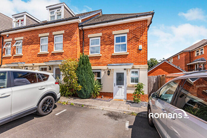 3 Bedroom Terraced House To Rent In Aphelion Way, Shinfield, Reading, RG2