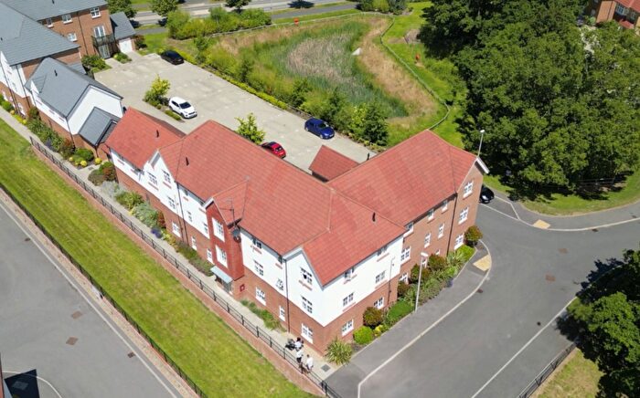 2 Bedroom Apartment For Sale In Bennett House, Austin Grove, Arborfield Green, RG2