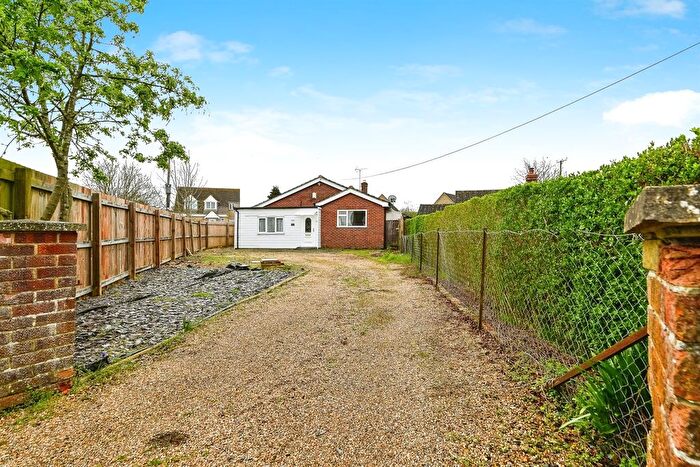 2 Bedroom Bungalow To Rent In Low Road, Stow Bridge, King's Lynn, PE34