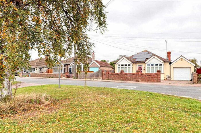 4 Bedroom Bungalow For Sale In St Johns Road, Clacton On Sea, CO16