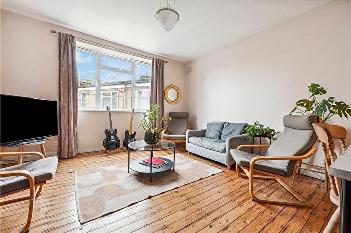 3 Bedroom Flat To Rent In Highbury Grove Court, Highbury Grove, N5