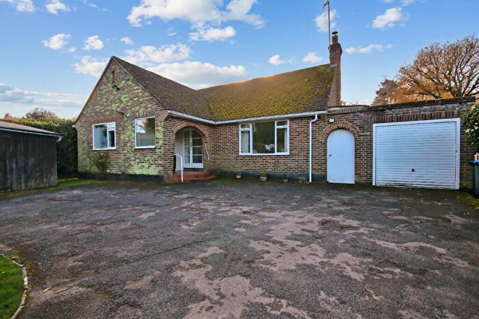 2 Bedroom Detached Bungalow For Sale In Felcourt Road, East Grinstead, West Sussex, RH19