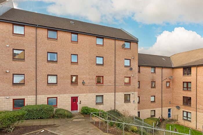 2 Bedroom Flat For Sale In / Easter Dalry Road, Edinburgh, EH11