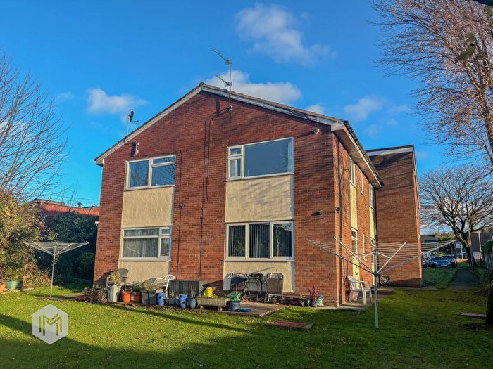 1 Bedroom Flat For Sale In New Lane Court, Harwood, Bolton, BL2