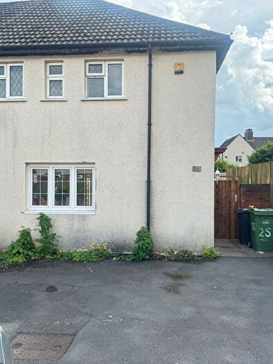 3 Bedroom Semi-Detached House To Rent In Lilac Road, Dudley, DY1