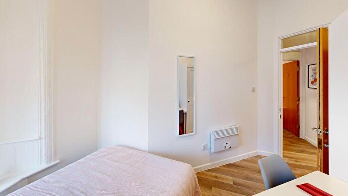 5 Bedroom Flat To Rent In Clare Street, BS1