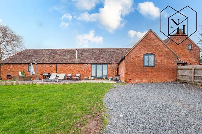 3 Bedroom Detached House To Rent In Cophams Hill Farm, Bishopton, Stratford-upon-Avon, CV37