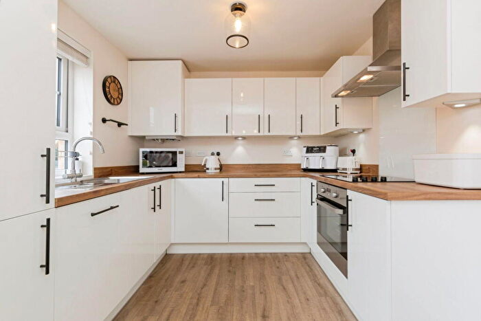 3 Bedroom Semi-Detached House For Sale In Darlington, DL2