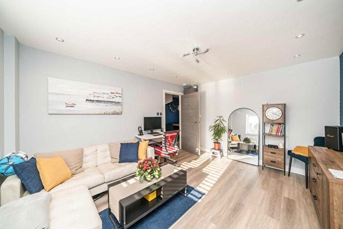 3 Bedroom Terraced House To Rent In Blenheim Way, Isleworth, TW7