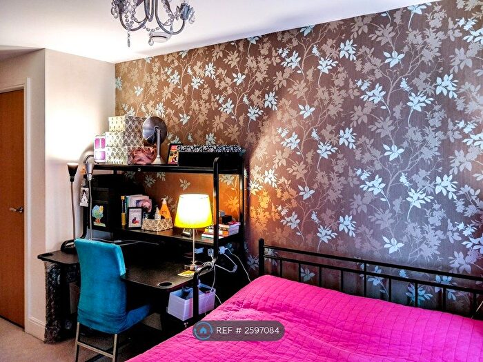 1 Bedroom Flat To Rent In Pollard House, Spa Road, SE16