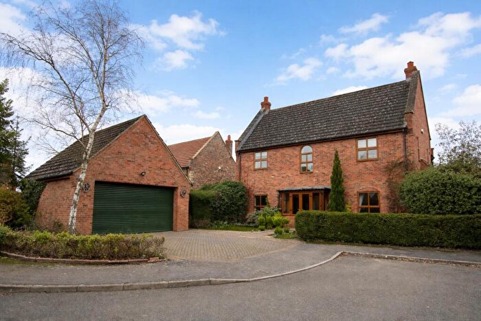 6 Bedroom Detached House For Sale In Lime Grove, Bassingham, LN5