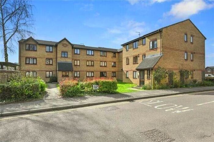 1 Bedroom Flat To Rent In Brindley Close, Wembley, HA0