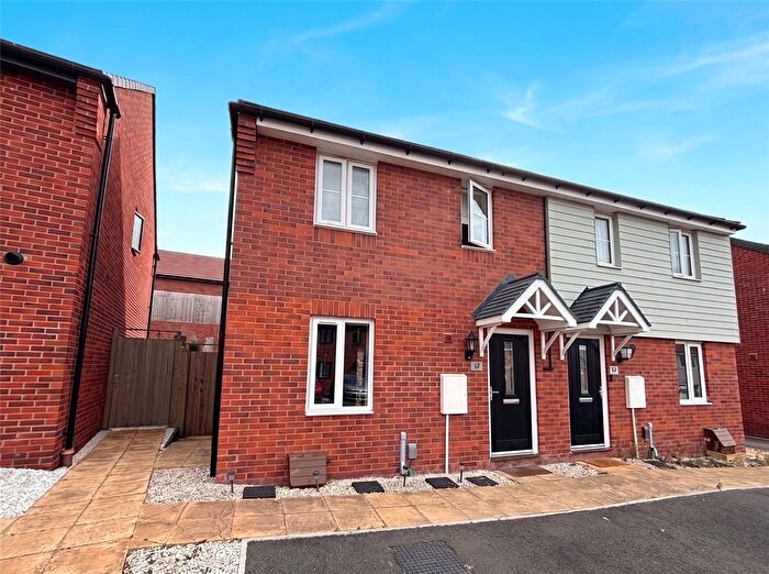 3 Bedroom Semi-Detached House For Sale In Handley Way, Newdale, Telford, Shropshire, TF3