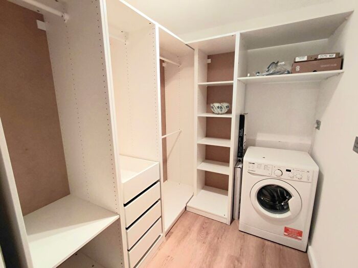 1 Bedroom Flat To Rent In Salisbury Road, Barnet, EN5