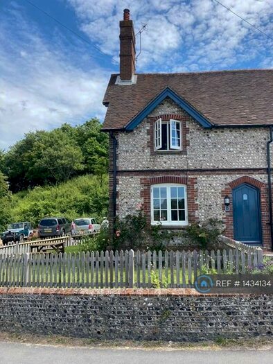 3 Bedroom End Of Terrace House To Rent In Trevor Gardens, Glynde, Lewes, BN8