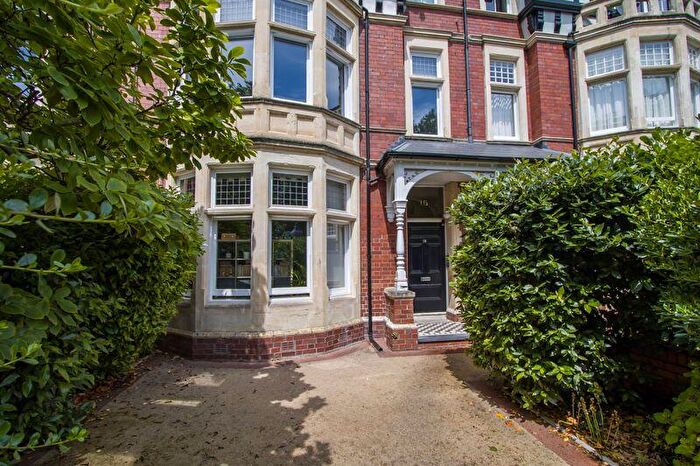 2 Bedroom Flat For Sale In Victoria Square, Penarth, CF64