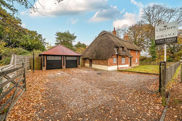 4 Bedroom Detached House For Sale In Rowner Lane, Gosport, Hampshire, PO13