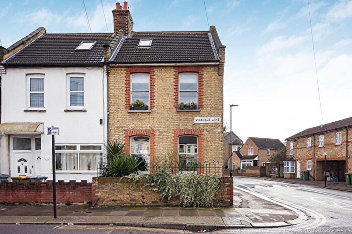 3 Bedroom Semi Detached House For Sale In Vicarage Lane, East Ham, E6