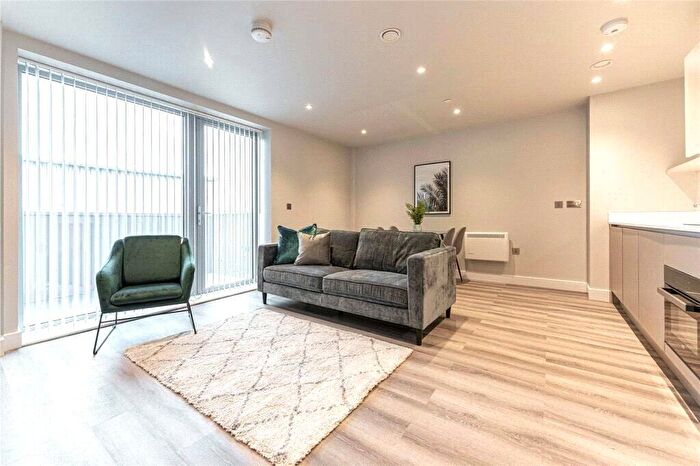 1 Bedroom Apartment To Rent In Steel House, The Metalworks, Petersfield Avenue, Slough, Berkshire, SL2