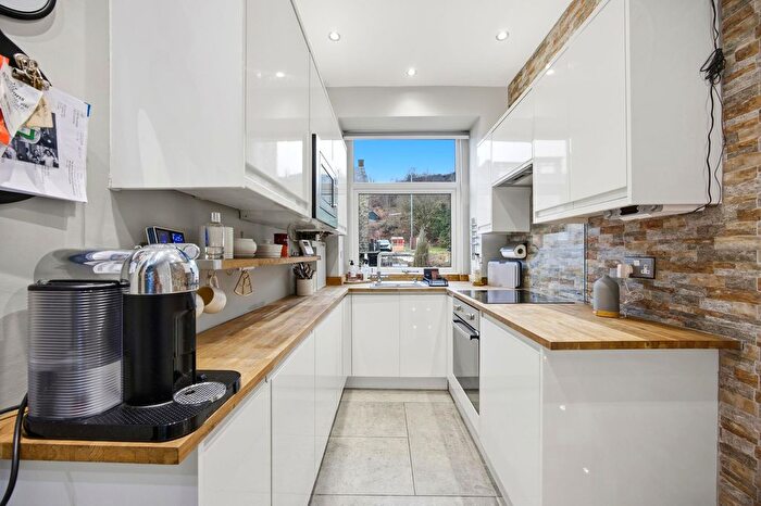 2 Bedroom Terraced House For Sale In Waterbarn Lane, Bacup, OL13