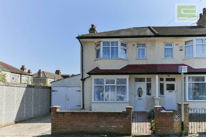 4 Bedroom Terraced House To Rent In Barnard Road, Mitcham, CR4