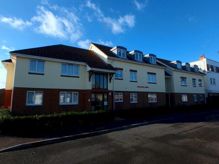 2 Bedroom Flat To Rent In Dracaena Court, Seaward Avenue, Barton On Sea BH25