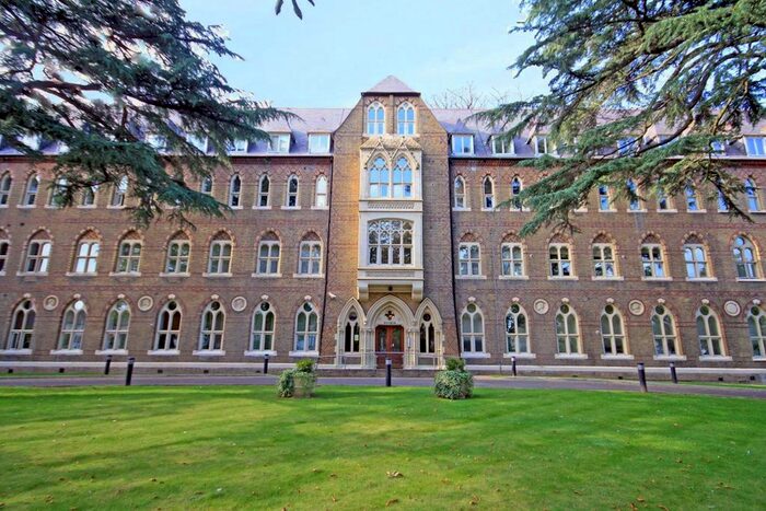 1 Bedroom Flat To Rent In Borough Road, Osterley, Isleworth, TW7
