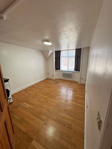 Studio To Rent In High Street, Tonbridge, TN9
