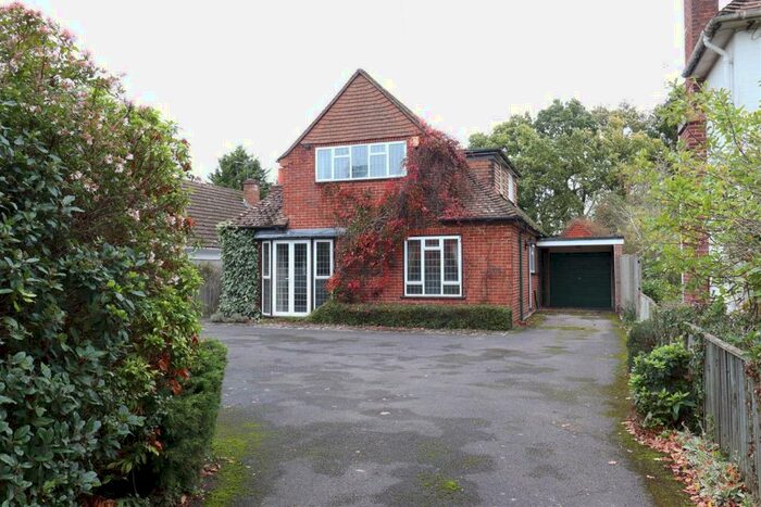 3 Bedroom Detached House To Rent In Cockney Hill, Tilehurst, Reading, RG30