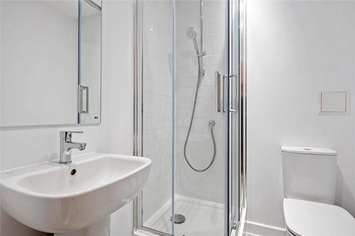 2 Bedroom Apartment To Rent In St Mark's Apartments, City Road, London, EC1V