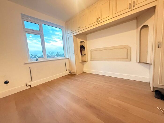 4 Bedroom Semi Detached House To Rent In Myrtle Road, East Bedfont, TW14