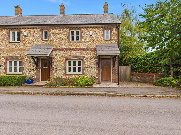 2 Bedroom End Of Terrace House To Rent In High Street, Lewknor, Watlington, Oxfordshire, OX49
