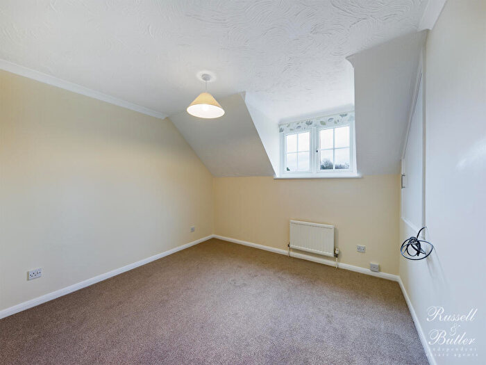 1 Bedroom End Of Terrace House To Rent In Avenue Road, Winslow, MK18
