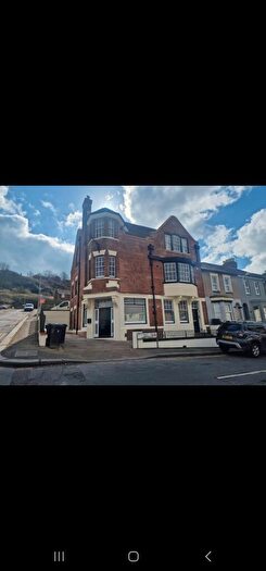 1 Bedroom Flat For Sale In Westbury Road, Dover, CT17