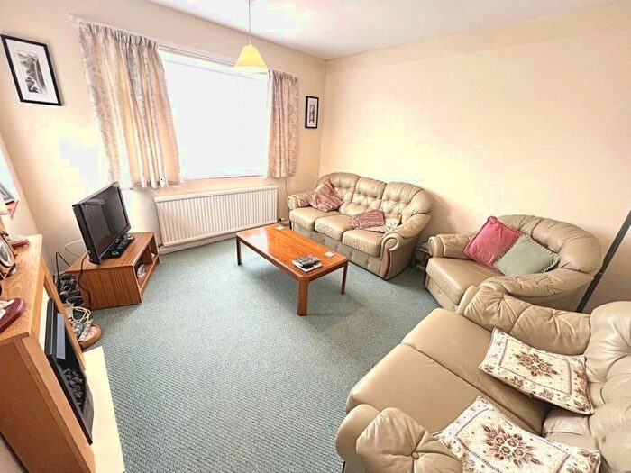 4 Bedroom Bungalow For Sale In Hulham Road, Exmouth, Devon, EX8