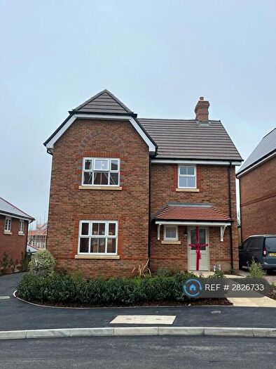 4 Bedroom Detached House To Rent In Rosewood Avenue, Maidenhead, SL6