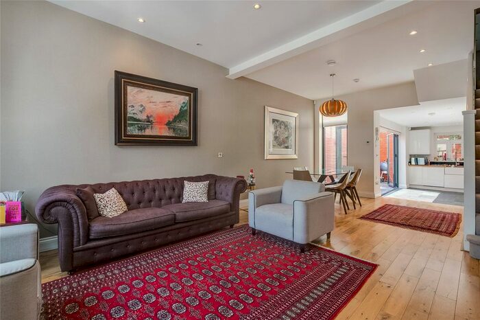 5 Bedroom Terraced House To Rent In Amies Street, London, SW11
