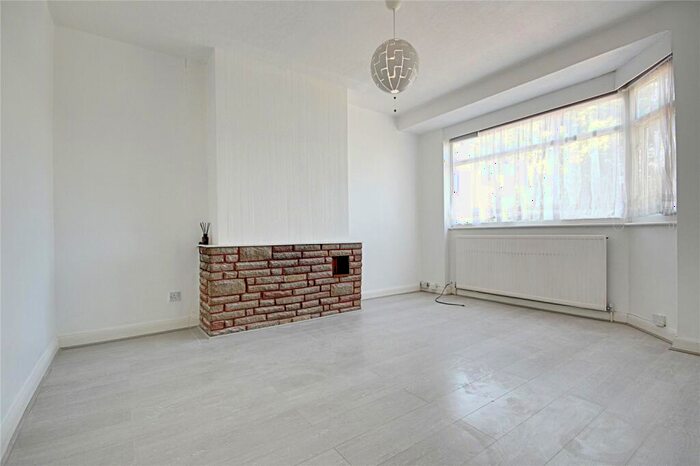 2 Bedroom Maisonette To Rent In Cuba Drive, Enfield, EN3