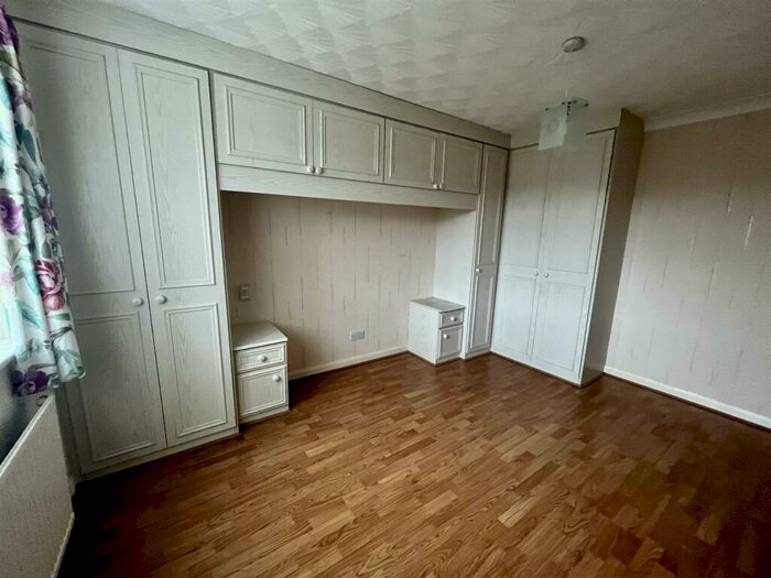 2 Bedroom Semi-Detached Bungalow For Sale In Charles Drive, Flint, CH6