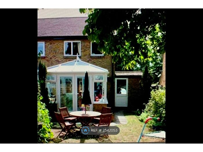 2 Bedroom Semi-Detached House To Rent In The Glebe, Cumnor, Oxford, OX2